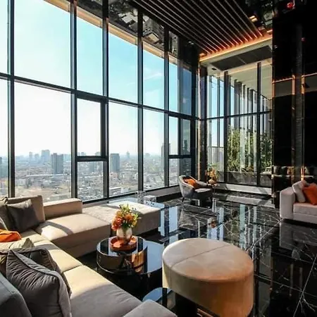 2Br Condo With Oldtown Bangkok Vibes, Steps From Wongwian Yai