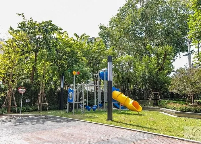2br With Oldtown Vibes, Steps From Wongwian Yai *