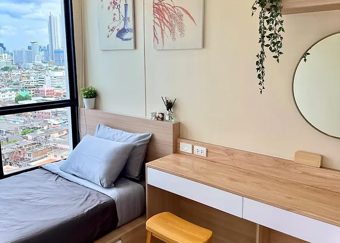 2br With Oldtown Vibes, Steps From Wongwian Yai Bangkok