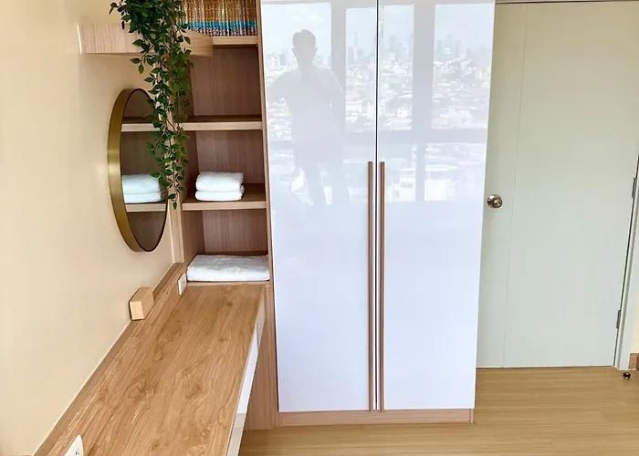 Apartment 2br With Oldtown Vibes, Steps From Wongwian Yai *